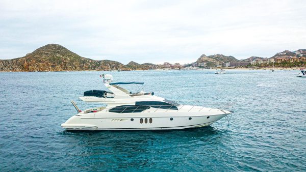 Azimut 62ft | Renta de Yates Cabo San Lucas