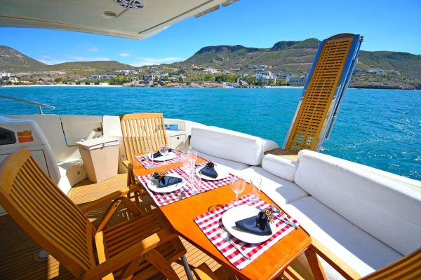 Azimut 62ft | Renta de Yates Cabo San Lucas - Image 11