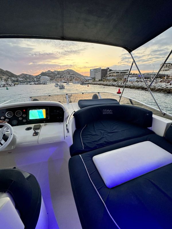 Azimut 62ft | Renta de Yates Cabo San Lucas - Image 12