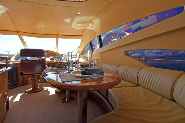 Azimut 62ft | Renta de Yates Cabo San Lucas - Image 5