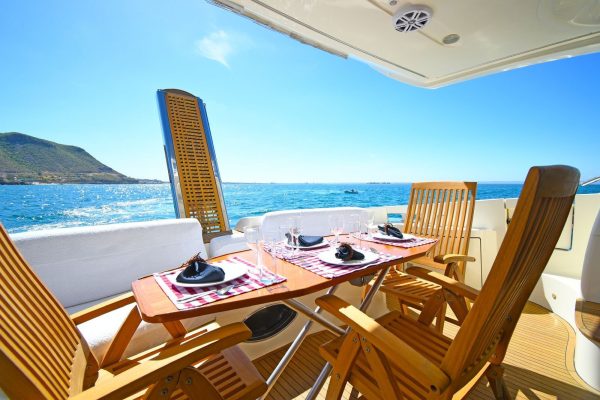 Azimut 62ft | Renta de Yates Cabo San Lucas - Image 9