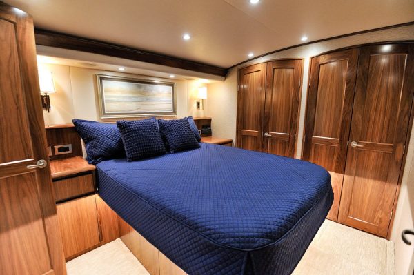 62 FT Viking 2020 | Yacht Charters Cabo - Image 10