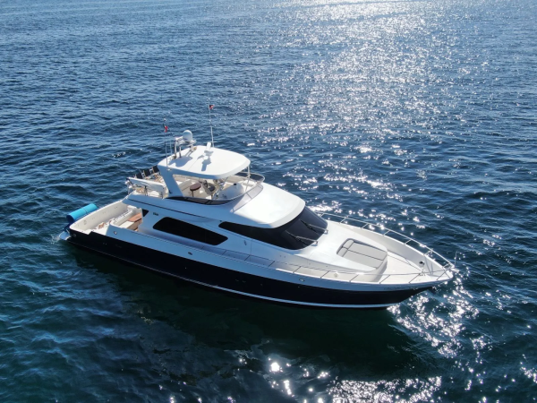 70 FT McKinna | Renta de yates cabo san lucas