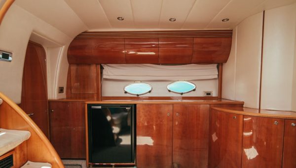 50 FT Princess 2010 | Renta de yates cabo san lucas - Image 3