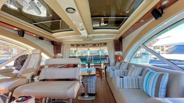 65 FT Searay  2015 | Renta de Yates Cabo San Lucas - Image 5
