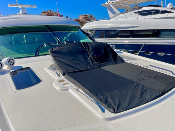 65 FT Searay  2015 | Renta de Yates Cabo San Lucas - Image 6