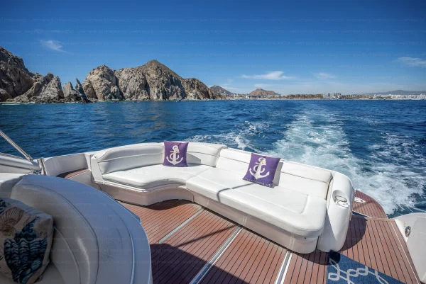 60 FT SeaRay  2010 | Renta de Yates Cabo San Lucas - Image 5
