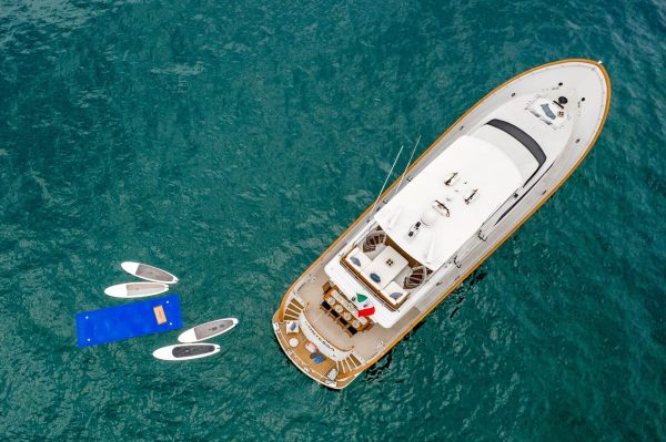 85 FT Shine  2010 | Renta de Yates Cabo San Lucas - Image 2