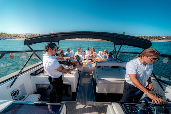 48 FT VanDutch | Cabo Yacht Charters - Image 10