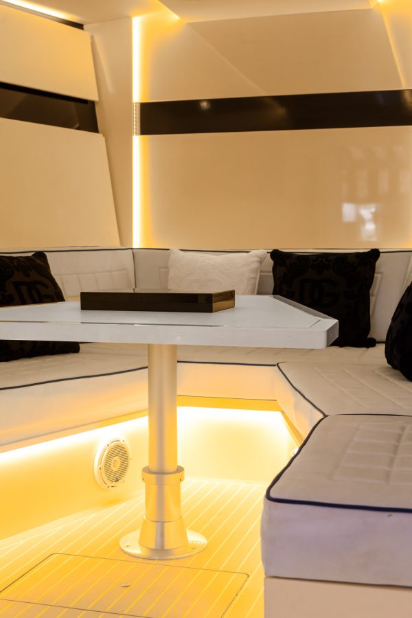 48 FT VanDutch | Cabo Yacht Charters - Image 7
