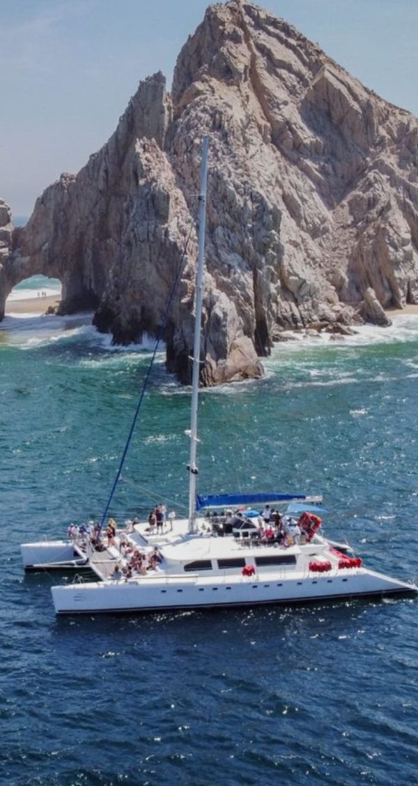 Excursión Compartida en Catamarán en Cabo San Lucas | Catamaran 120 - Image 3