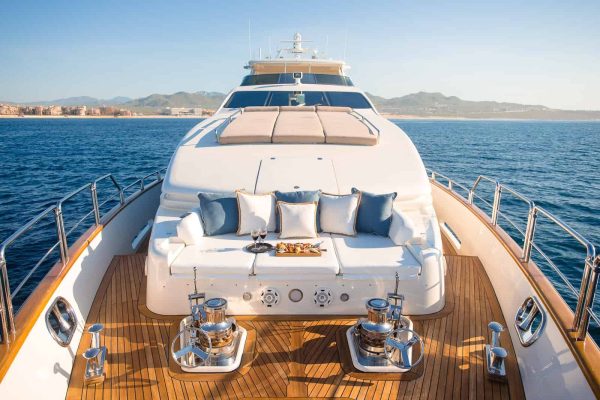 116 FT Refit Azimut  2022 | Yach Charters Cabo - Image 5