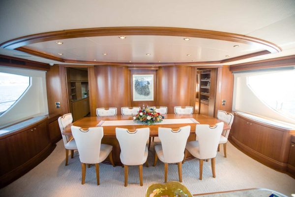 116 FT Refit Azimut  2022 | Yach Charters Cabo - Image 10