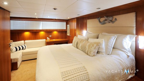 80 FT Solange 2010  | Renta de Yates Cabo San Lucas - Image 9