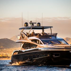 80 FT Sunseeker  2017  | Renta de Yates Cabo San Lucas