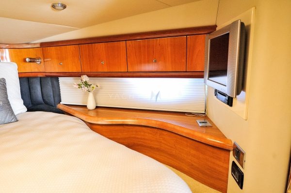 55 FT Sunseeker  2010 | Renta de yates Cabo san lucas - Image 9