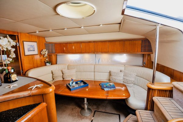 55 FT Sunseeker  2010 | Renta de yates Cabo san lucas - Image 8