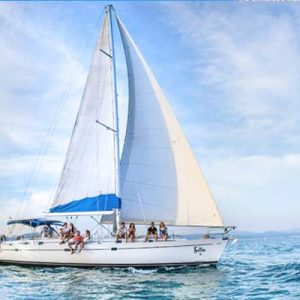Renta de Velero con Aperitivos